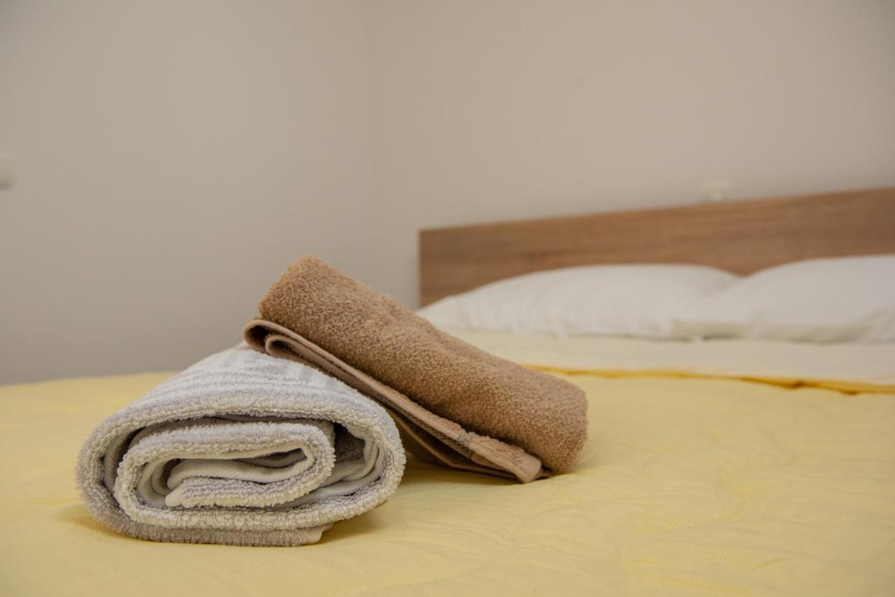 Apartman Eva Vrsi Exteriör bild