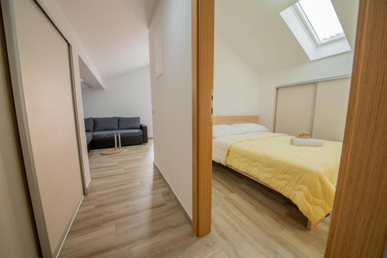 Apartman Eva Vrsi Exteriör bild