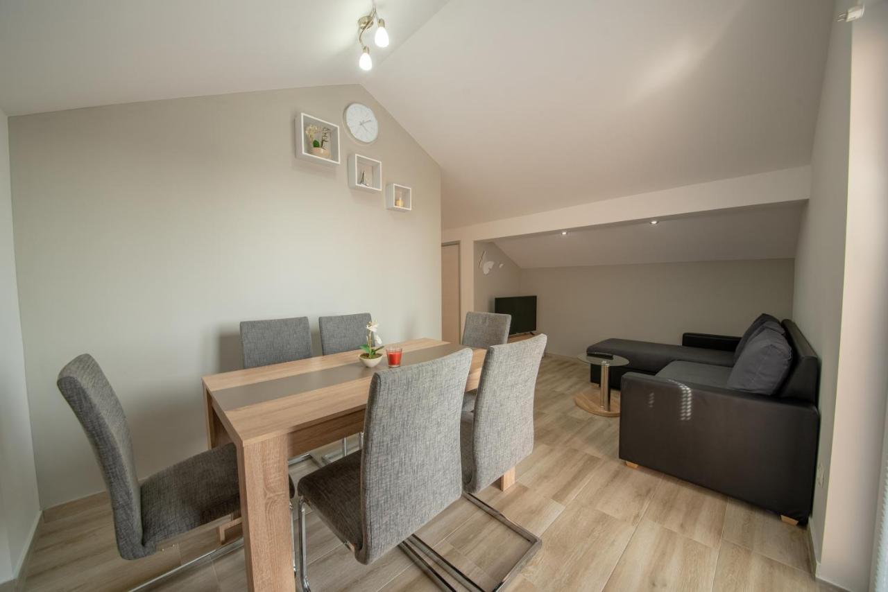 Apartman Eva Vrsi Exteriör bild